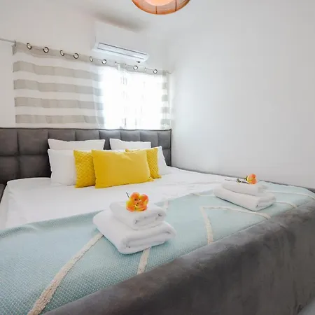 Yalarent Sunny 3Br Apt Eilat Esterno foto